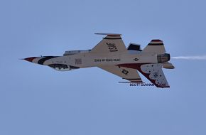 USAF Thunderbirds Flight Demonstration Team F-16 Falcon