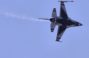 USAF Thunderbirds Flight Demonstration Team F-16 Falcon