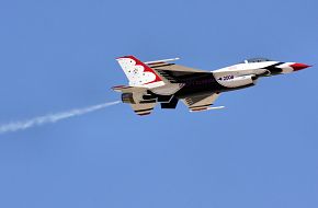 USAF Thunderbirds Flight Demonstration Team