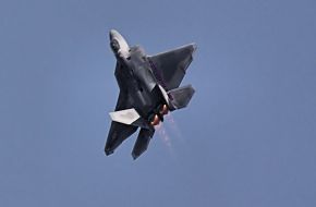 USAF F-22A Raptor Stealth Fighter