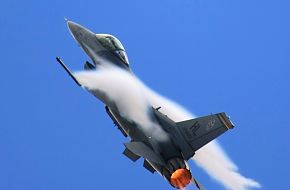 USAF F-16 Falcon Fighter