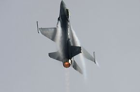 USAF F-16 Falcon Fighter