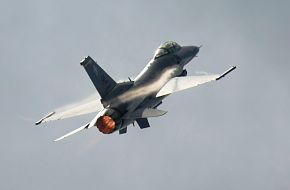 USAF F-16 Falcon Fighter