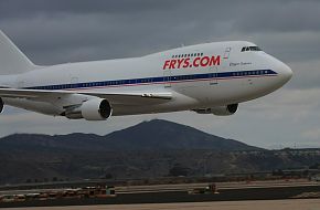Frys 747