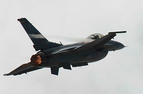 USAF F-16 Falcon Fighter