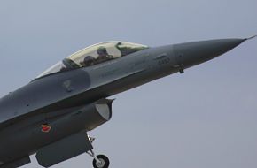 USAF F-16 Falcon Fighter