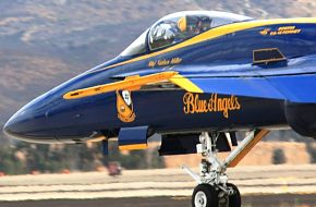 US Navy Blue Angels Flight Demonstration Team