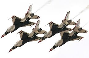 USAF Thunderbirds Flight Demonstration Team