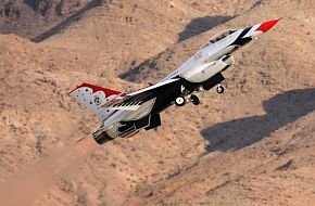 USAF Thunderbirds Flight Demonstration Team