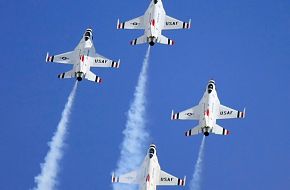 USAF Thunderbirds Flight Demonstration Team