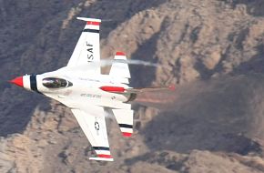 USAF Thunderbirds Flight Demonstration Team