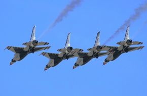 USAF Thunderbirds Flight Demonstration Team