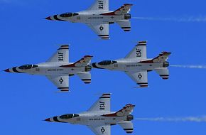 USAF Thunderbirds Flight Demonstration Team