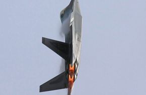 USAF F-22A Raptor Stealth Fighter