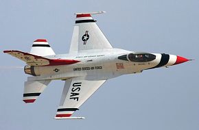 USAF Thunderbirds Flight Demonstration Team