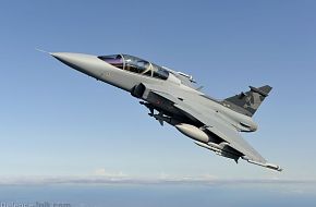 Gripen Demo, flying with heavy load.