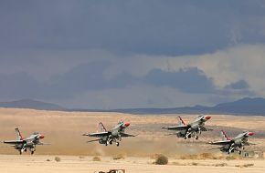 USAF Thunderbirds Flight Demonstration Team