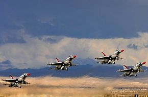 USAF Thunderbirds Flight Demonstration Team