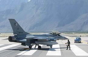 F-16 - Pakistan Air Force - Fighter Aircraft