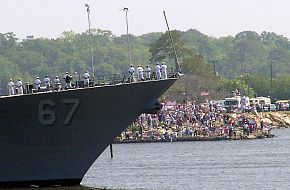 USS Cole DDG 67 - Guided Missile Destroyer - US Navy