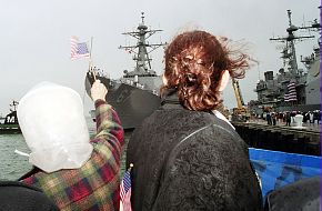 USS Cole returns DDG 67 - Guided Missile Destroyer - US Navy