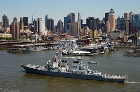USS Ross (DDG 71) Guided missile destroyer - US Navy