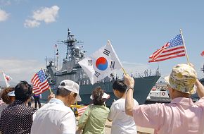 DDH 973 at Pearl Harbor - US Navy