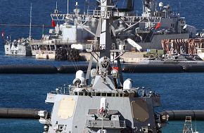 USS Laboon (DDG 58) arrives
