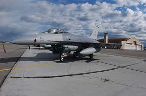 F-16 Fighter Aircraft - US Air Force