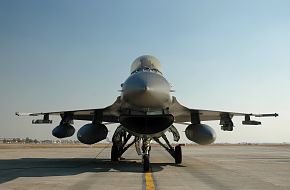 F-16 Combat Fighter Jet - US Air Force