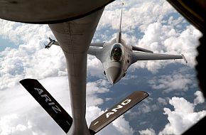 F-16 Fighter Aircraft - US Air Force