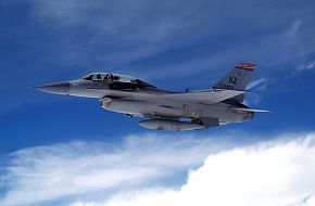 F-16 Combat Fighter Jet - US Air Force