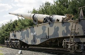 283mm Wehrmacht K-5 Leopold Railway Gun