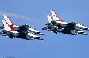 USAF Thunderbirds Flight Demonstration Team