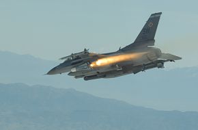USAF F-16 AGM-65 Missile launch