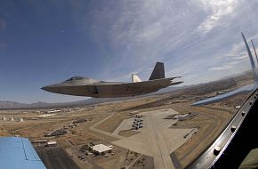 F-22 Raptor - US Air Force Fighter Aircraft