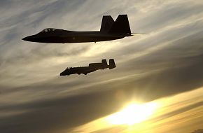 F-22 Raptor - US Air Force Fighter Aircraft