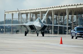 F-22 Raptor - US Air Force Fighter Aircraft