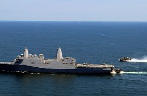 USS Mesa Verde (LPD 19) Amphibious Transport Dock Ship