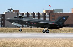 USAF F-35A Lightning II JSF Stealth Fighter