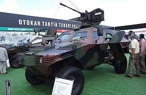 Otokar_Cobra_Nexter_20mm_Gun_Turkish_IDEF_2007_001