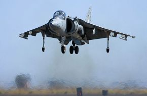 USMC AV-8B Harrier Vertical Landing