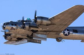 US Army Air Corps B-17 Flying Fortress Heavy Bomber