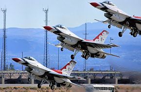 USAF Thunderbirds Flight Demonstration Team