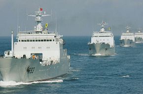 LST 993 Yuting II type squadron lined up