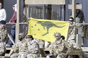 Crowd - Cricket at Kandahar - Australia and England