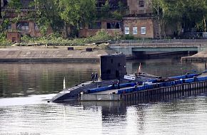 Unknown Submarine