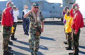 An Egyptian armed forces general officer salutes