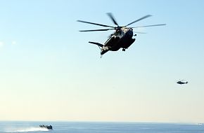 A CH-53E Super Stallion helicopter - Bright Star 2009