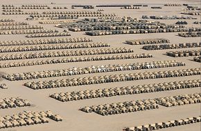 Iraq Drawdown - Army Vehicles and Equipment Moving